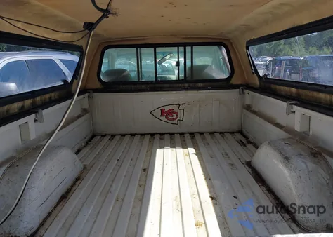 1997 Chevrolet K1500 Fleetside from USA, damaged, VIN 1GCEK14R8VZ135843